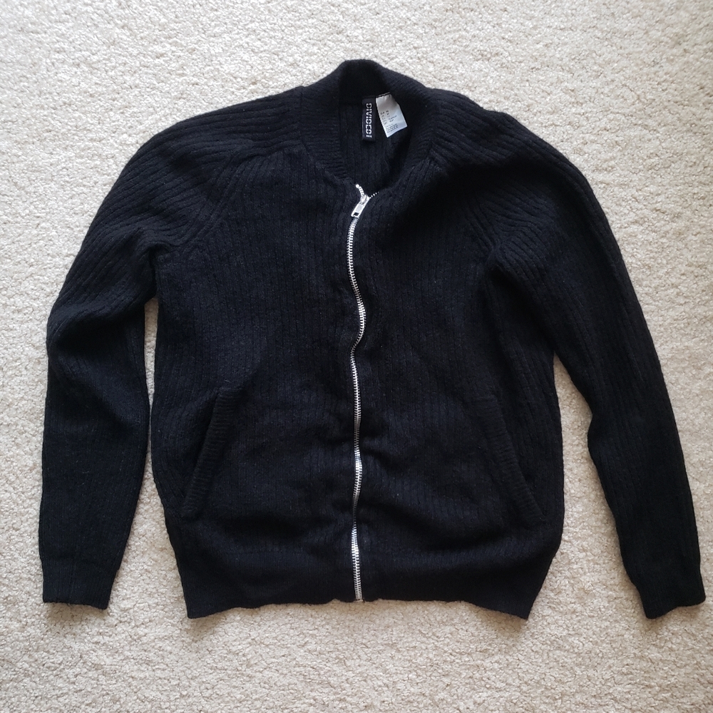 H&M Black Sweater Zip